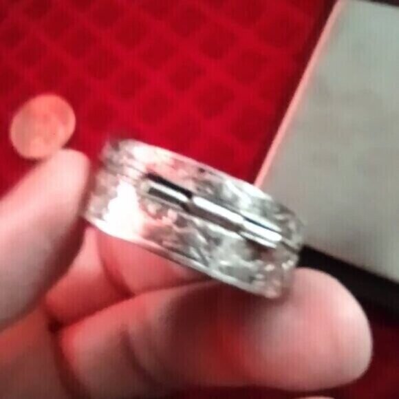 Small silver trinket box - Picture 10 of 14